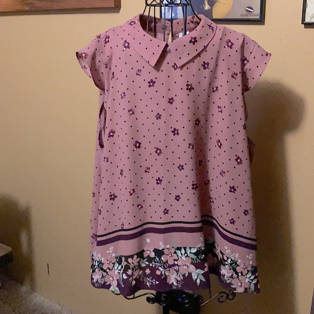 ELLE silky sleeveless blouse